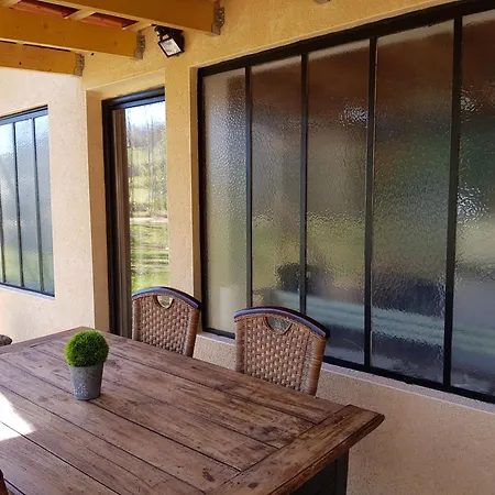 Holiday home L'atelier Pp En Perigord Noir Piscine Saint-Alvere